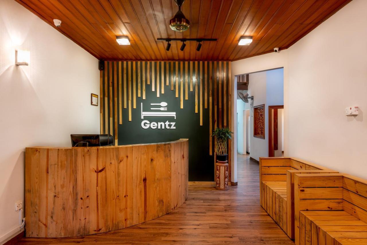 Отель Gentz Residency & Restaurant Коломбо Экстерьер фото
